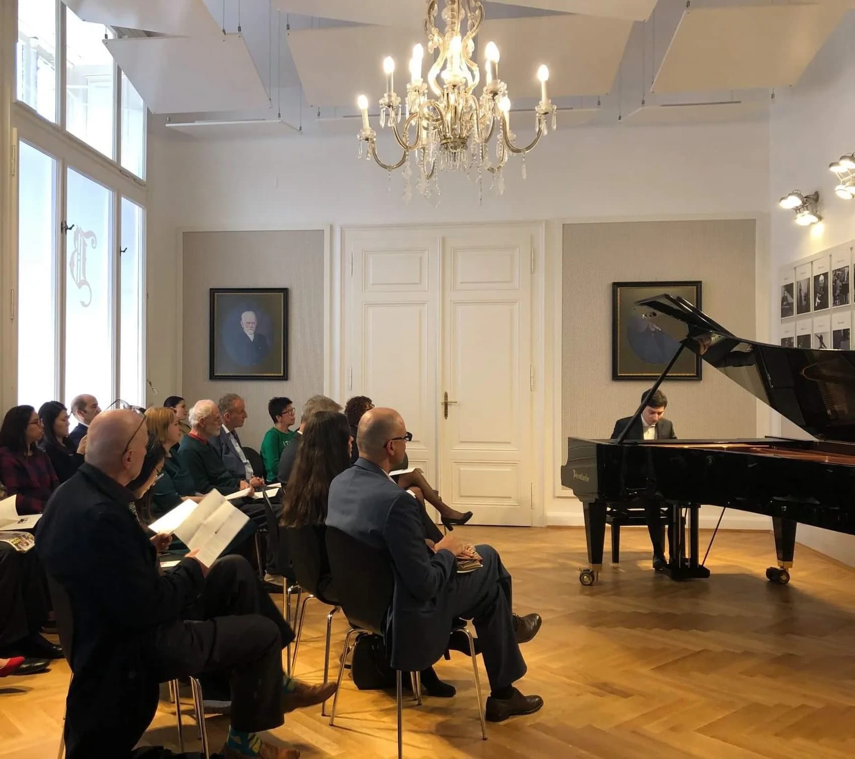 Enea performing a recital at the Bösendorfer Salon in Vienna